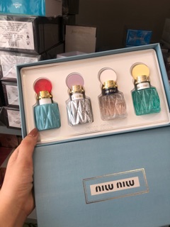 Set nước hoa MiuMiu Eau De Parfum