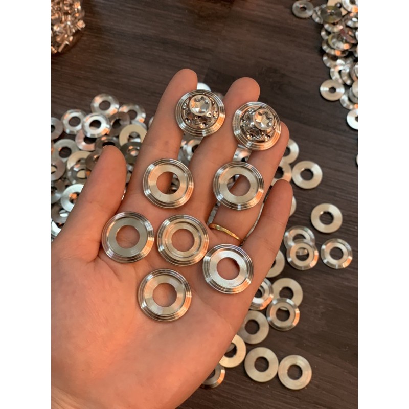 Long đền inox lỗ 10li