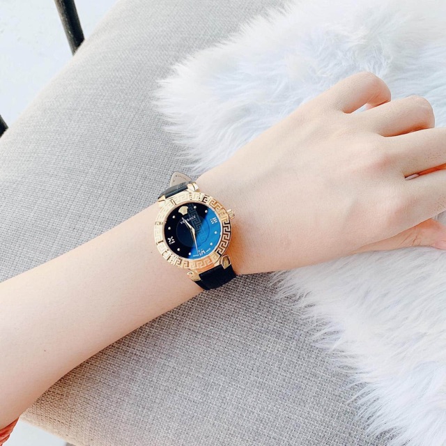 Đồng hồ nữ Versace daphnis