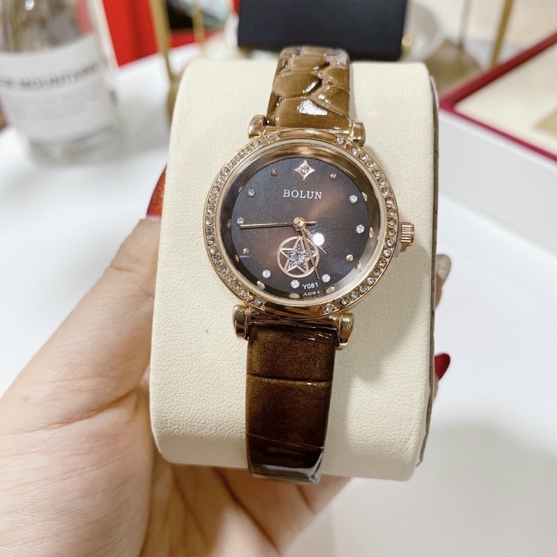 Đồng hồ thời trang nữ. Mặt tròn đính đá siêu xinh Fullbox 2021 | BigBuy360 - bigbuy360.vn