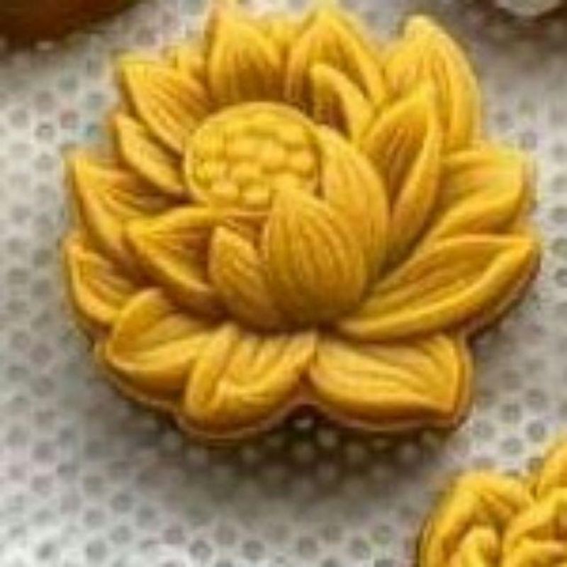 Khuôn trung thu 2019 dạng ghép Sen xoè size 135g