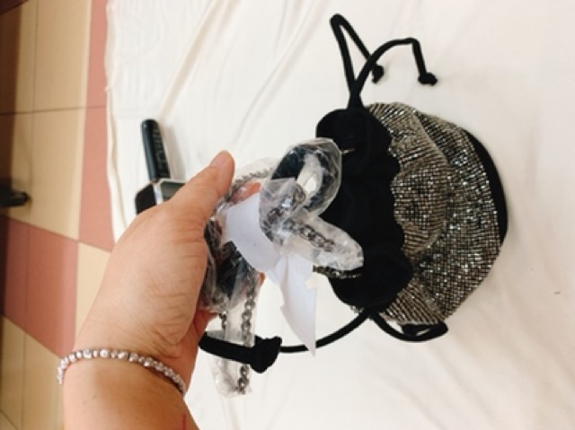 Túi xách nữ đính đá