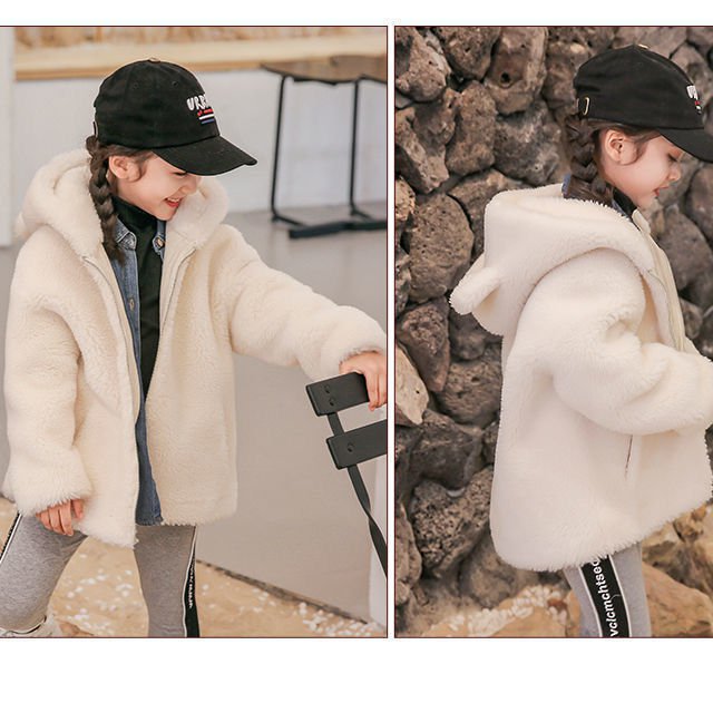Fashionable baby girl winter woolen coat keeps warm