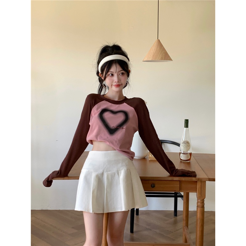 Áo Croptop Tay Dài Hoạ Tiết In Thiết Kế Cổ Tròn Quyến Rũ