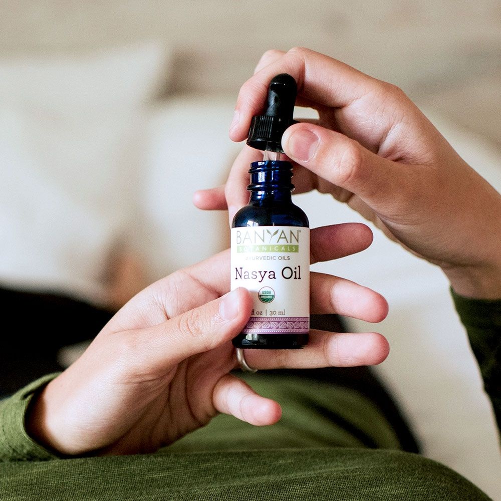Nasya Oil - Dầu Nasya nhỏ mũi để thở thông thoáng
