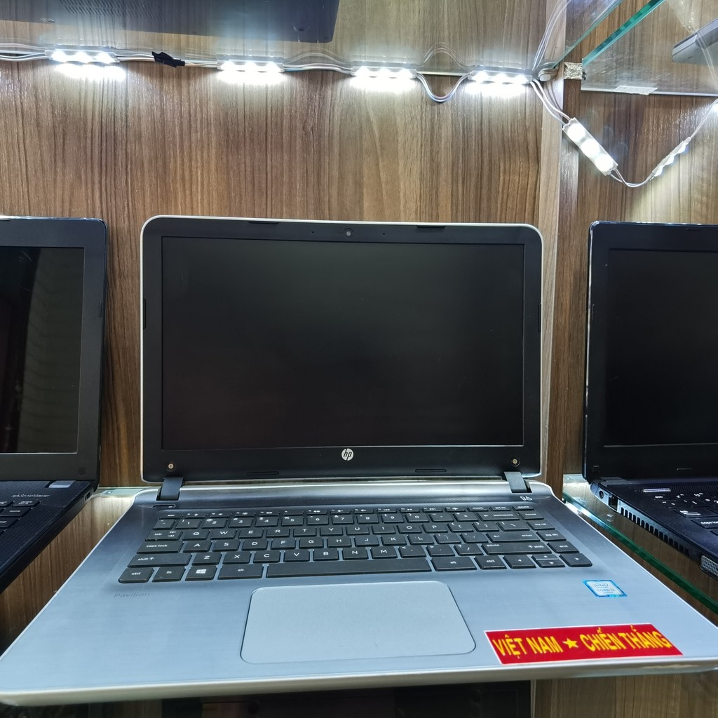 Laptop cũ HP Palivilon 14 core i3-6100U ,ram4 ,ssd120 ,màn 14" . Laptop cũ giá rẻ , laptop uy tín , laptop chính hãng .