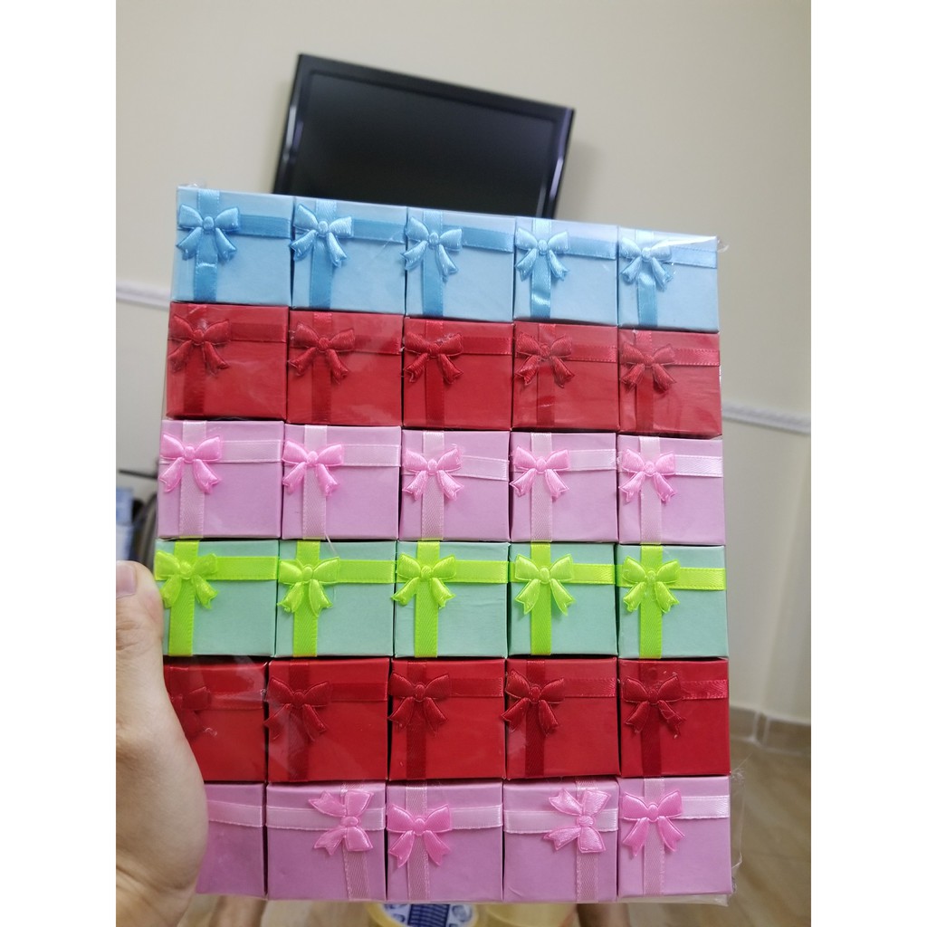 CHUYÊN SỈ_Combo 30 hộp đựng nhẫn nơ ép trơn size 4x4x2,5cm (nhiều màu)