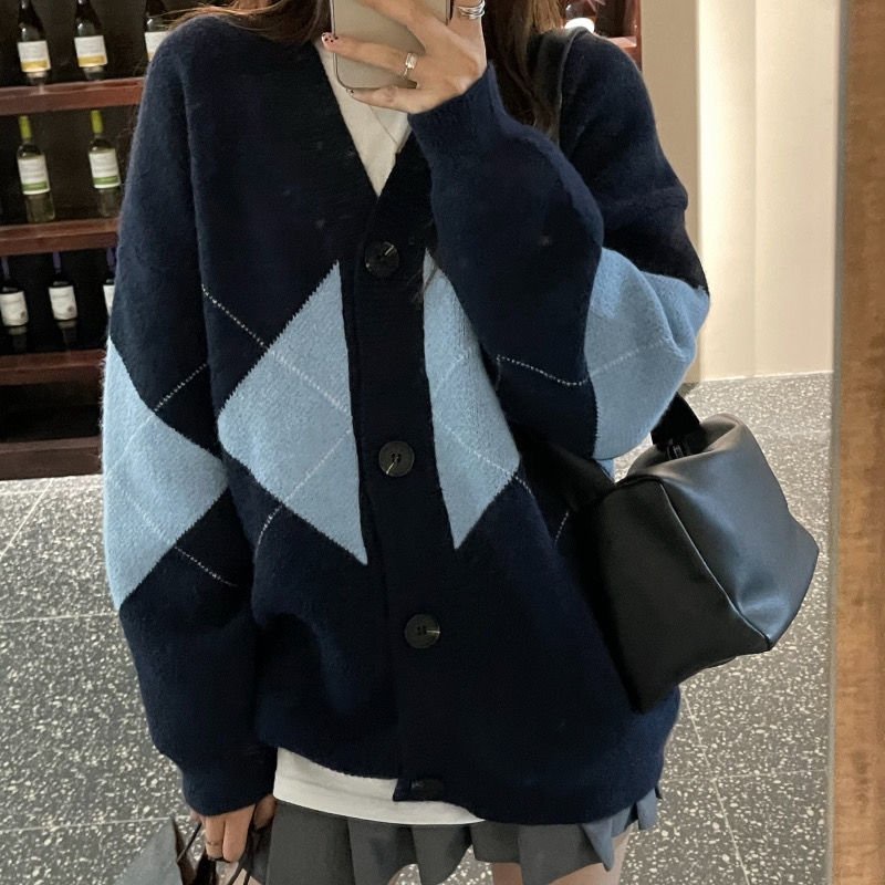 Áo Khoác Len Cardigan Quả Trám Hàn Quốc, Dáng Freesize, Hàng Shop, Chất Len Mịn, Có Quà Tặng Kèm | BigBuy360 - bigbuy360.vn