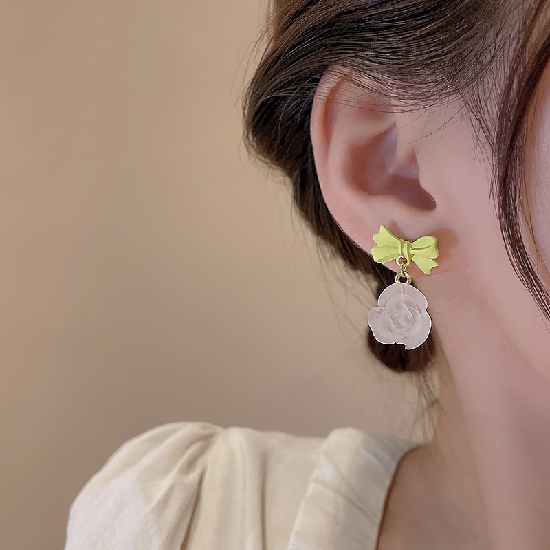 Bông Tai Mạ Bạc 925 Hình Nơ Đính Đá Xanh Lá Phong Cách Mori Thời Trang