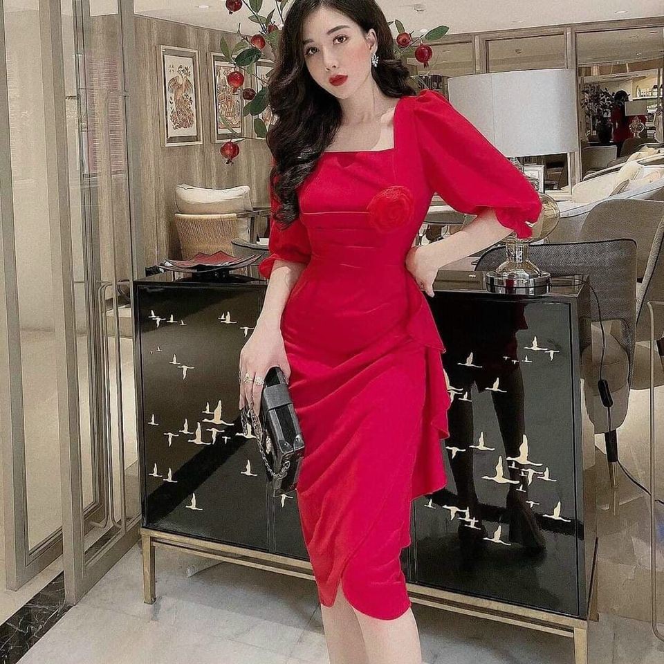 Đầm Dự Tiệc Tay Voan Thiết Kế Cổ Vuông Cài Bông Sang Chảnh