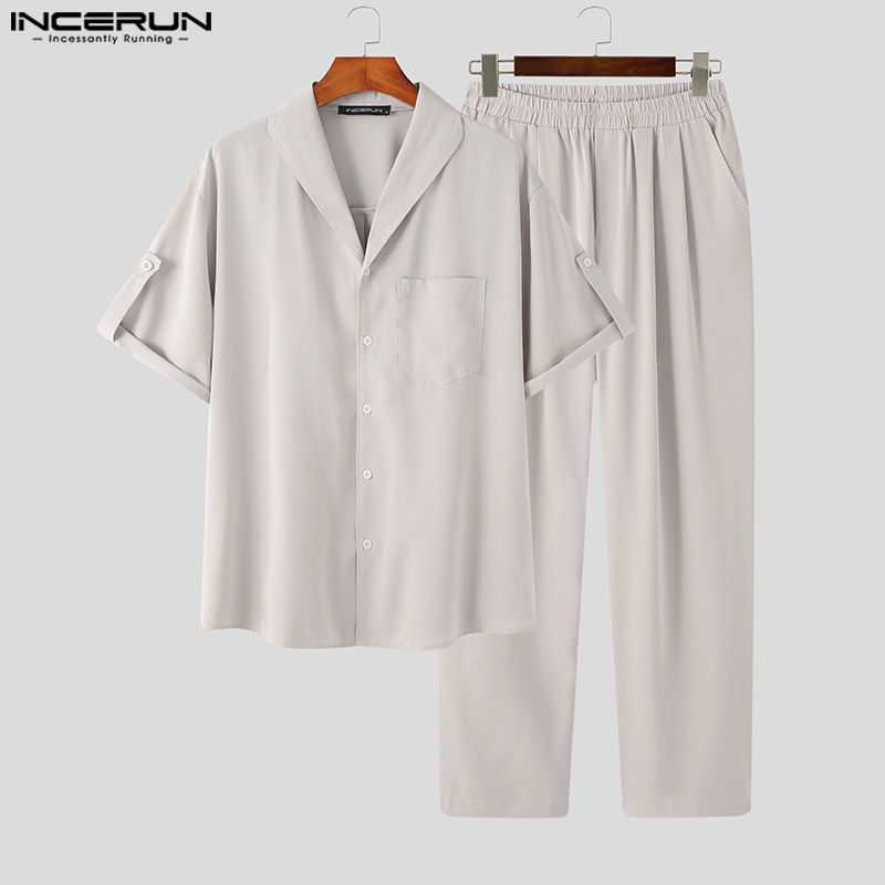 Trang phục INCERUN gồm áo thun tay ngắn và quần lưng thun phong cách nam tính