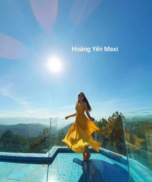 🔴Váy maxi vàng hai dây đan lưng thắt nơ xẻ 2 tà | BigBuy360 - bigbuy360.vn