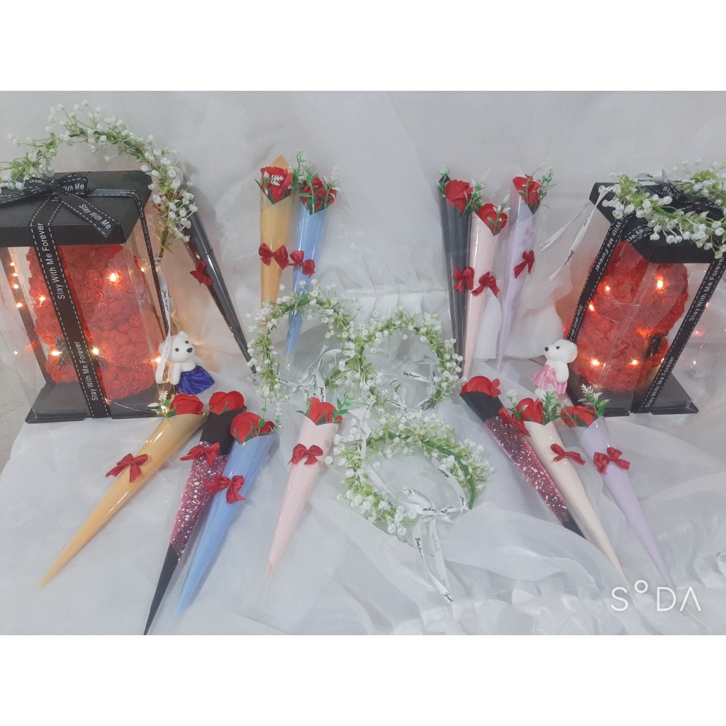 Vòng hoa đội đầu và hoa sáp gói ốc quế chụp kỉ yếu , phù dâu giá sỉ cực xinh