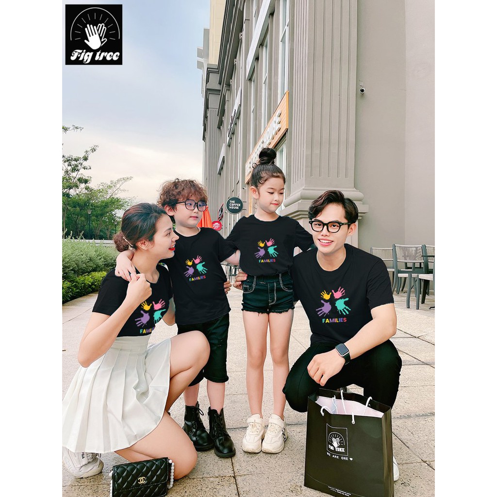 Combo Áo Thun Gia Đình FIGTREE Màu Đen In Hình Families Bàn Tay Siêu Cute