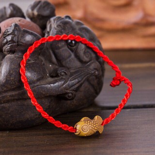 Vòng tay sợi chỉ đỏ may mắn hình cá