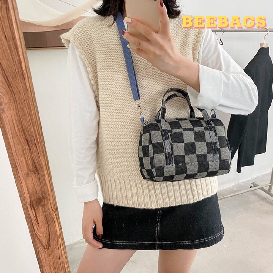 Túi Xách Jean Họa Tiết Caro Cầm Tay, Đeo Chéo Màu Đen, Xanh Đậm | TX45 | Túi Cầm Tay Vải Jean Năng Động Cá Tính Đi Chơi