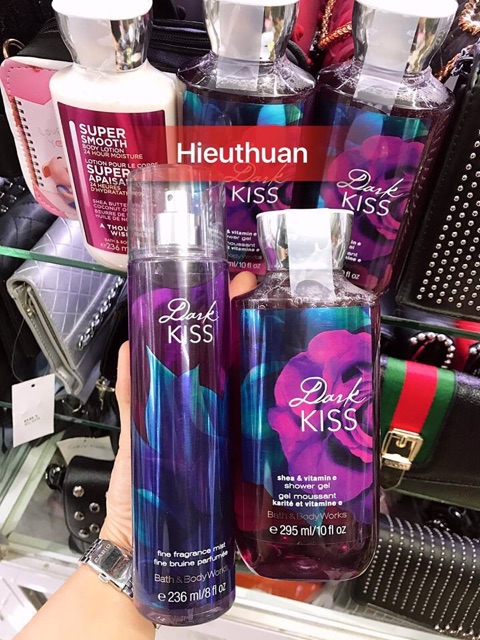 Sữa dưỡng thể Bath & Body Works hương Dark Kiss Phiên bản mới