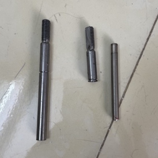 trục 8mm dài 10cm khoan lỗ 6.1mm