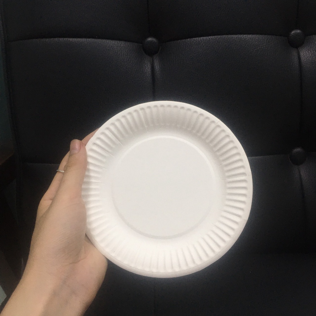 50 dĩa giấy đường kính 15cm dùng 1 lần ăn bánh kem