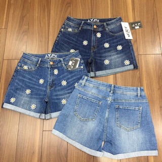 Quần short jeans nữ thêu hoa