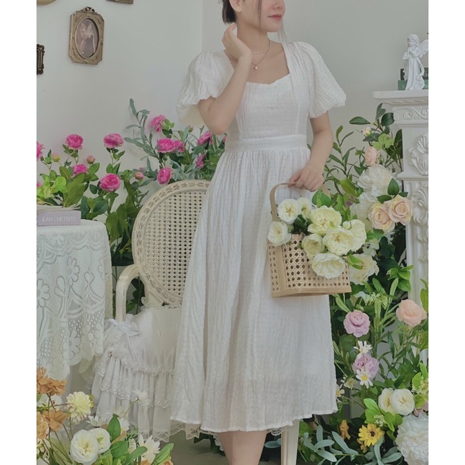 Đầm midi xốp nhăn cổ vuông