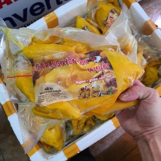 Gà ri nguyên con ủ muối