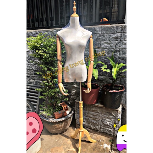 Manocanh bán thân tay gỗ