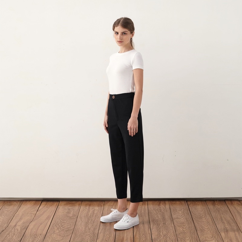 Andabove - Quần tây nữ lưng thun - Cropped Pants - Màu Đen