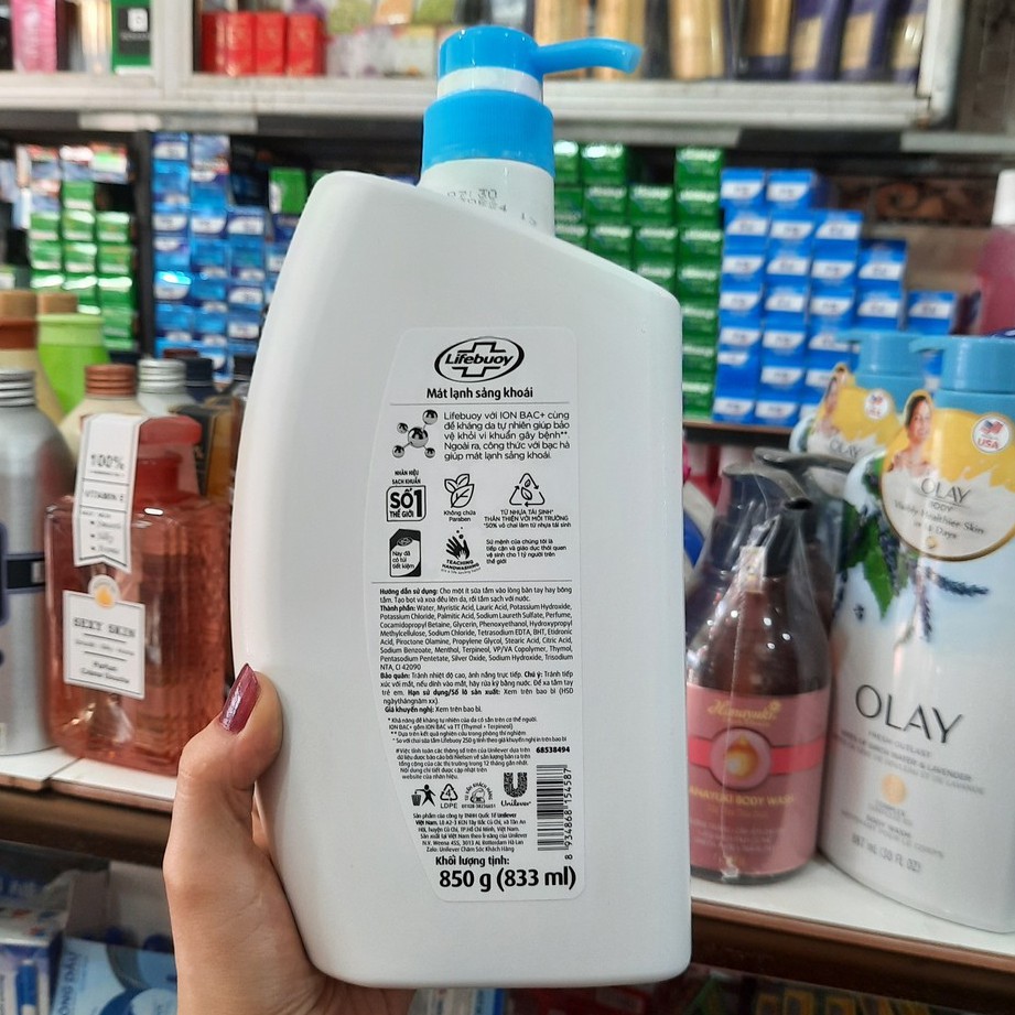 Sữa tắm Lifebuoy Mát lạnh sảng khoái với bạc hà 850g (833ml)