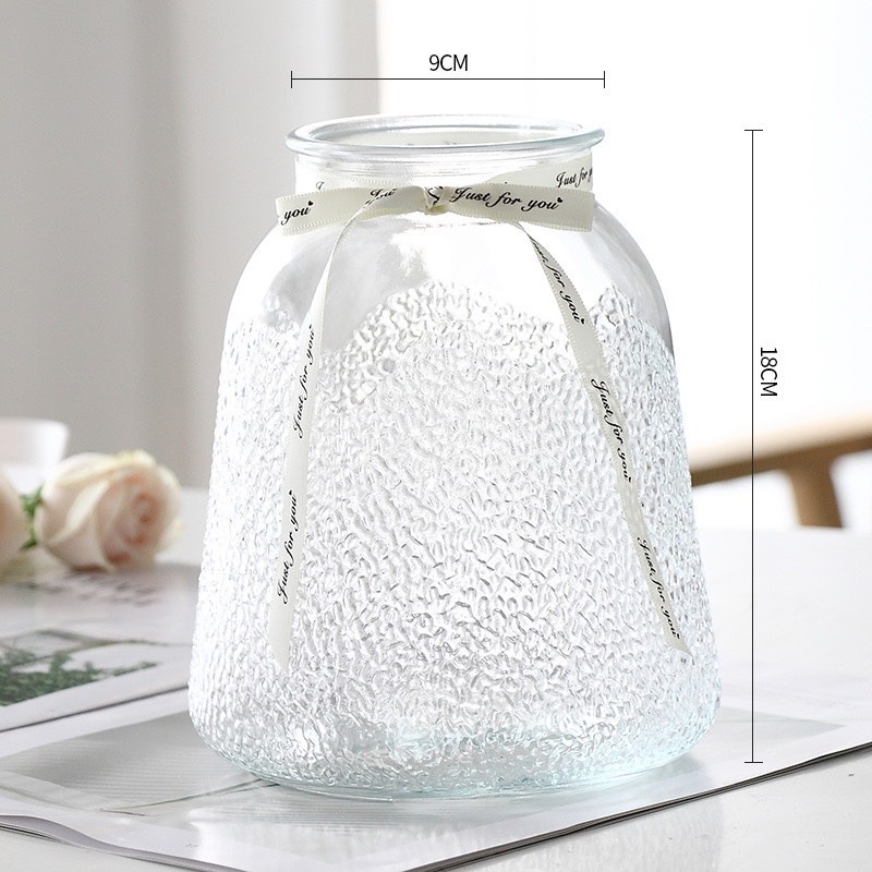 Lọ hoa thuỷ tinh decor mang phong cách vintage