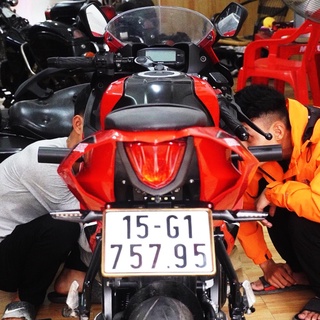 Pát biển số