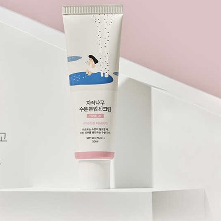 Kem chống nắng nâng tone mịn da Roundlab Birch Juice Moisturizing Tone Up Sun Cream 50mL (tách sét unbox)