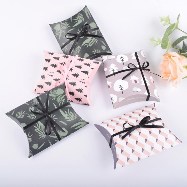 Hộp đựng quà, bánh kẹo, đồ trang sức họa tiết hoa lá – TQ10