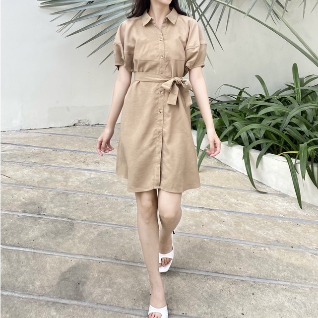 MSD003 Đầm Cổ Sơ Mi 2 Màu Trắng Đen Cột Eo Váy Xinh Xắn Phong Cách Hàn Quốc Nữ Tính Đơn Giản Sang Trọng | BigBuy360 - bigbuy360.vn