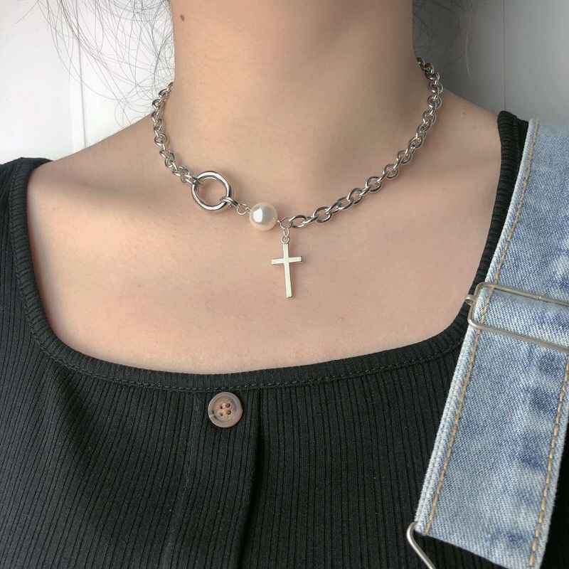 Vòng cổ Choker nữ kiểu dáng đẹp mắt - mặt dây chuyền treo chữ thập