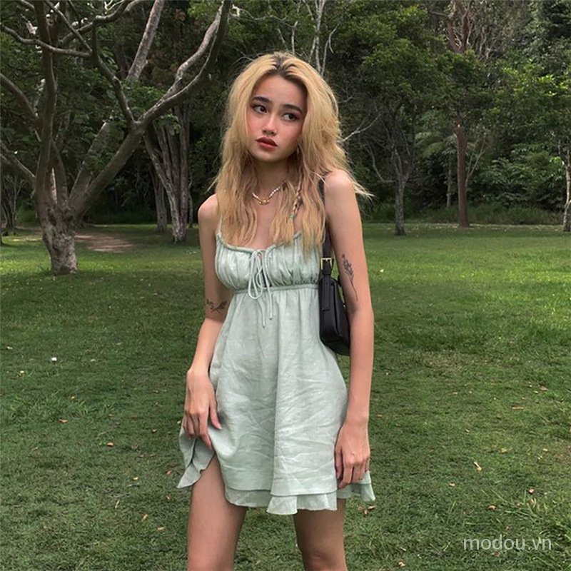 Đầm Hai Dây Cổ Chữ V Hở Lưng Quyến Rũ Chất Lượng Cao | BigBuy360 - bigbuy360.vn
