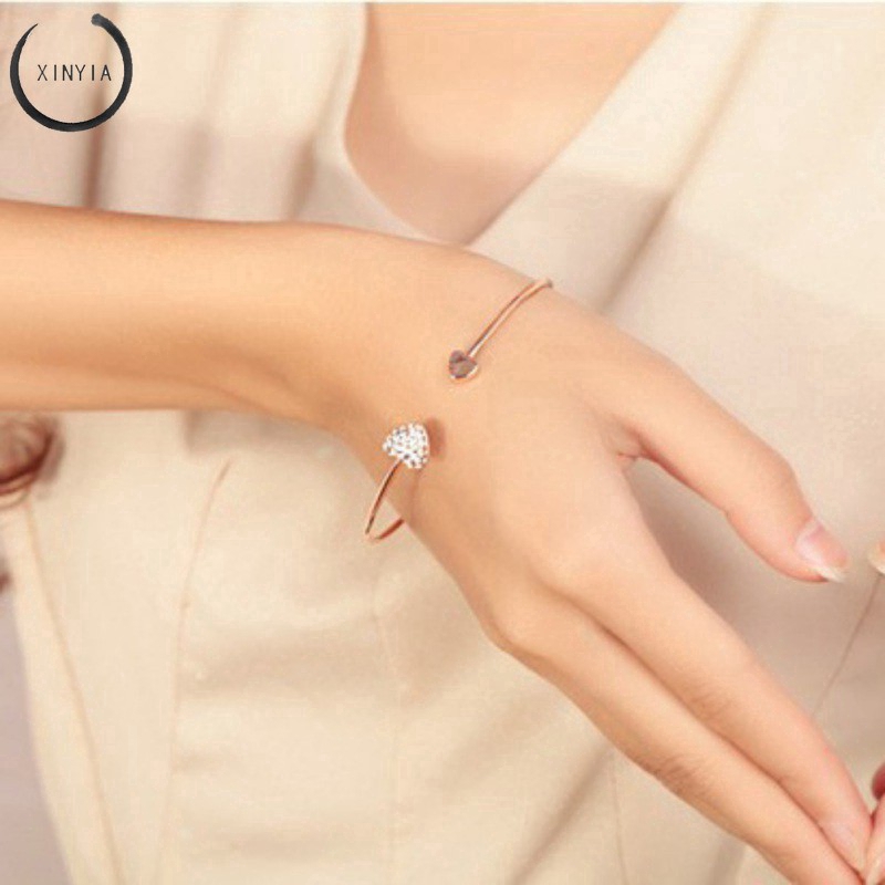 Vòng tay hở mặt hình trái tim đính pha lê thời trang cho nữ