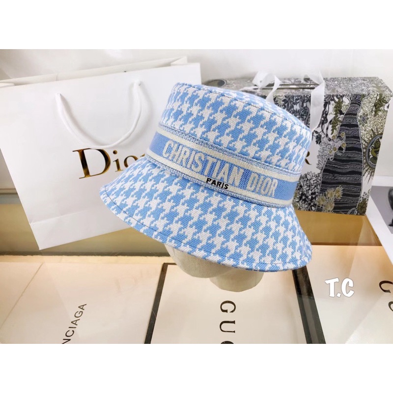 MŨ J’D THÊU LIKEAU