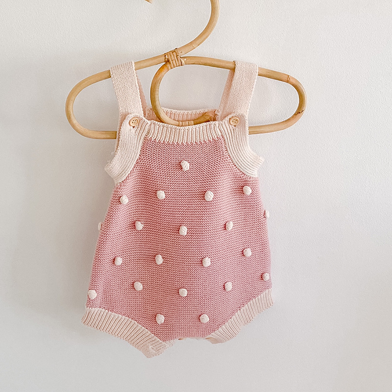 Bộ đồ liền thân xinh xắn cho bé gái