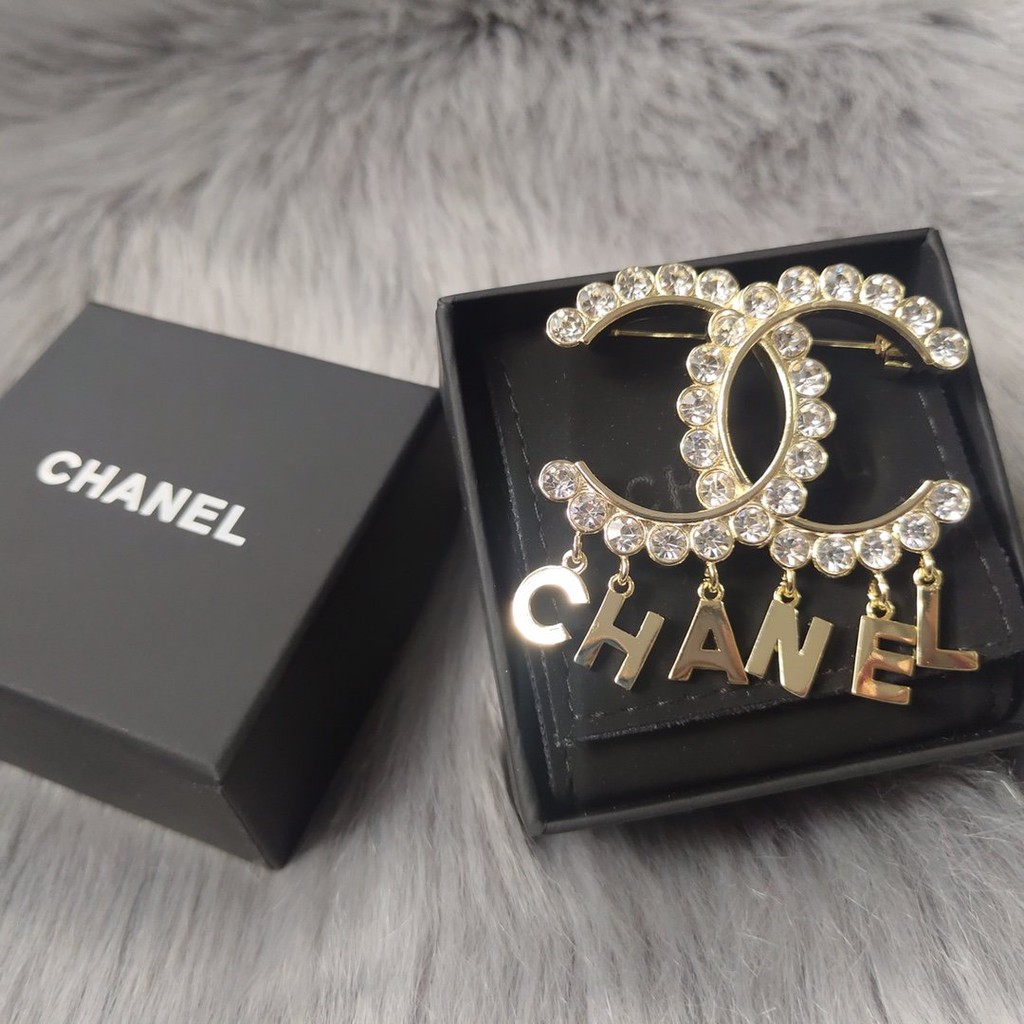 Trâm Cài Áo Hình Joker Đính Pha Lê