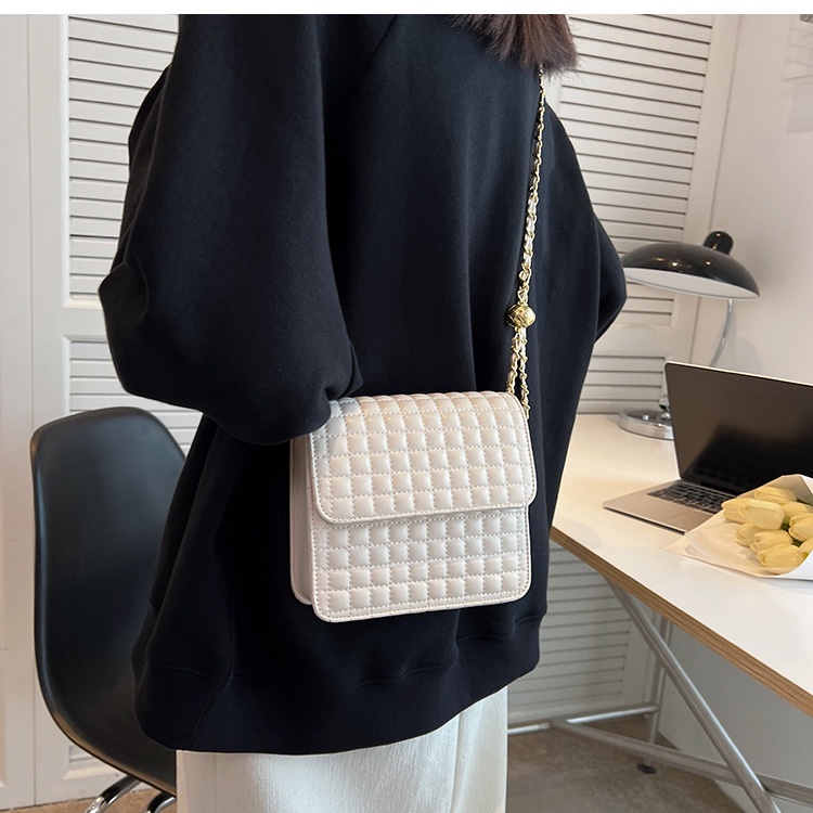 Túi Đeo Vai Hình Vuông Cỡ Nhỏ Màu Vàng Thời Trang Sang Trọng Cho Nữ