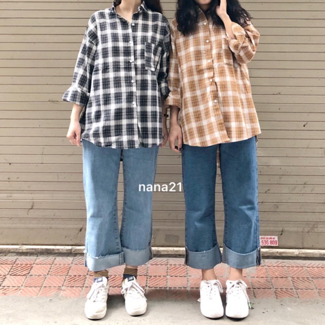 Quần jeans lật gấu