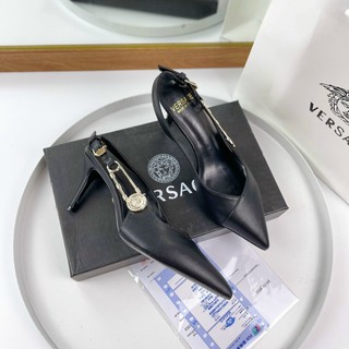 guốc versace mũi nhọn