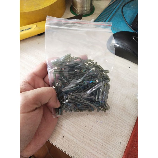 Chống lật lưỡi câu lục