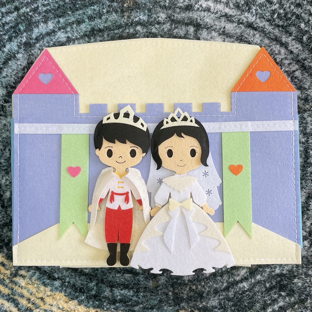 Bộ đồ chơi thiết kế lâu đài cổ tích búp bê hoàng tử công chúa - Bản Tiêu Chuẩn - Sách vải - Quà Tặng Đồ Chơi Cho Bé