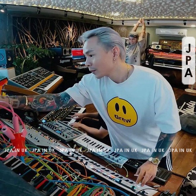 Áo thun tay lỡ J19 Drew Gấu Unisex JPA in UK basic tee phông trơn nam nữ oversize form rộng đường phố Hàn Quốc J19 | BigBuy360 - bigbuy360.vn