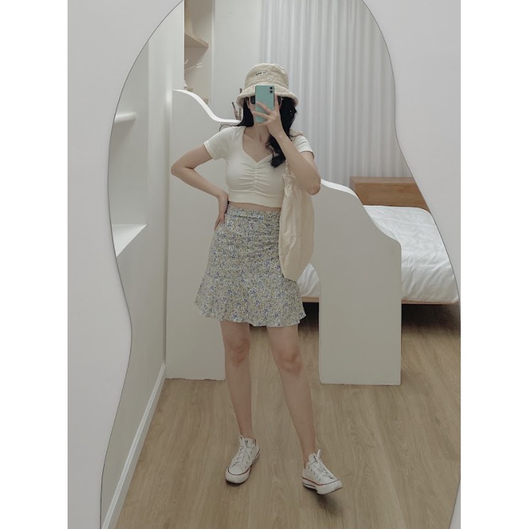Chân váy hoa nữ rút dây thời trang GAGO gathered side floral mini skirt xanh rêu GO3365 | BigBuy360 - bigbuy360.vn