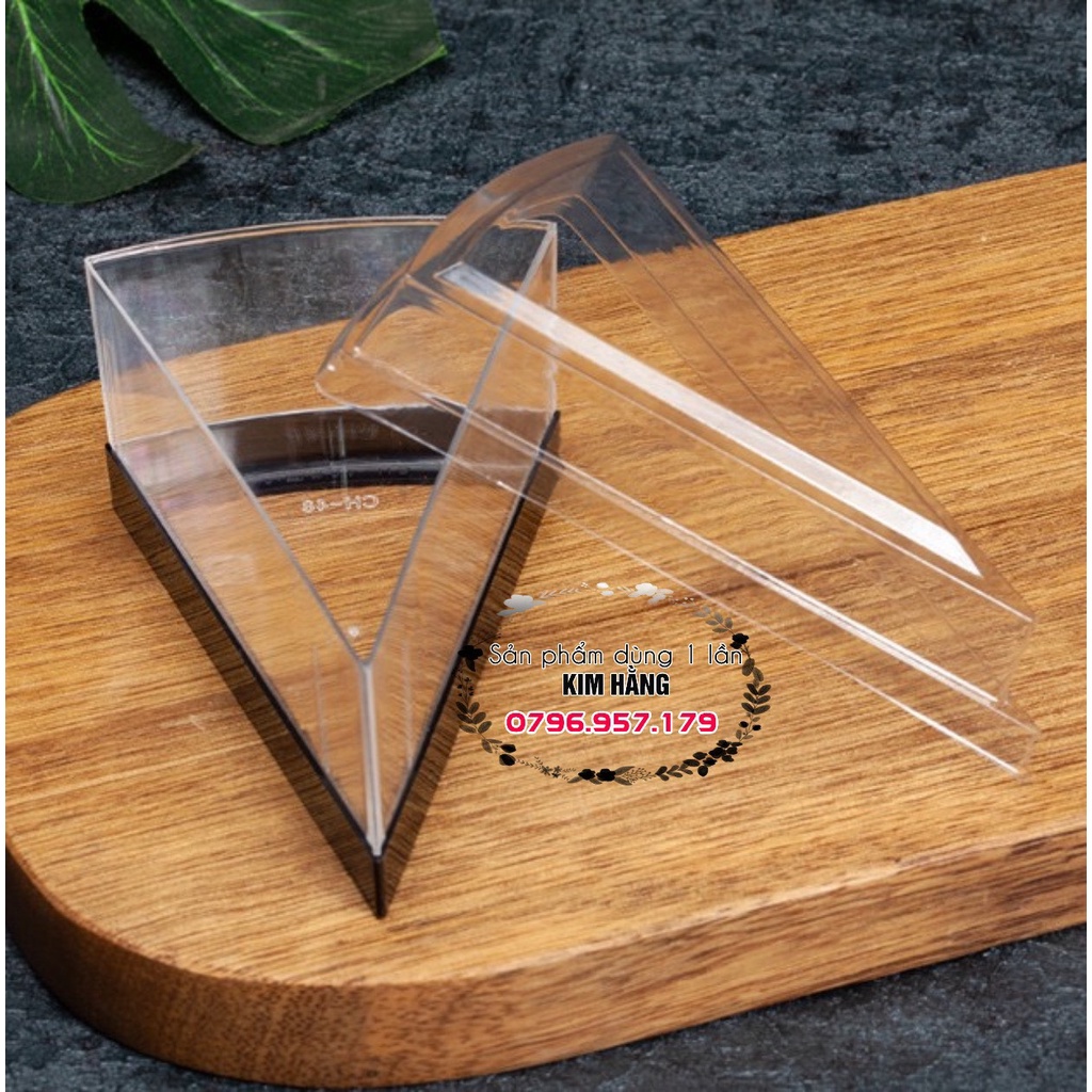 Set 50 hộp tam giác mica đựng bánh lạnh , đựng mousse  , tiramisu,  đựng sữa chua 160ml