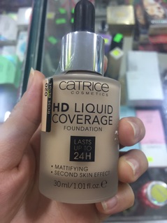 Kem nền CATRICE HD Liquid Coverage 30ml