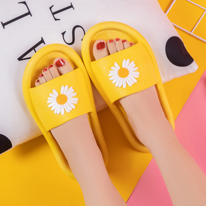 Dép Đi Trong Nhà Nữ Mùa Hè Đỏ Daisy Và Dép Thời Trang Hàn QuốcinsPhòng Tắm Nhà Mặc Phẳng Flip Flops